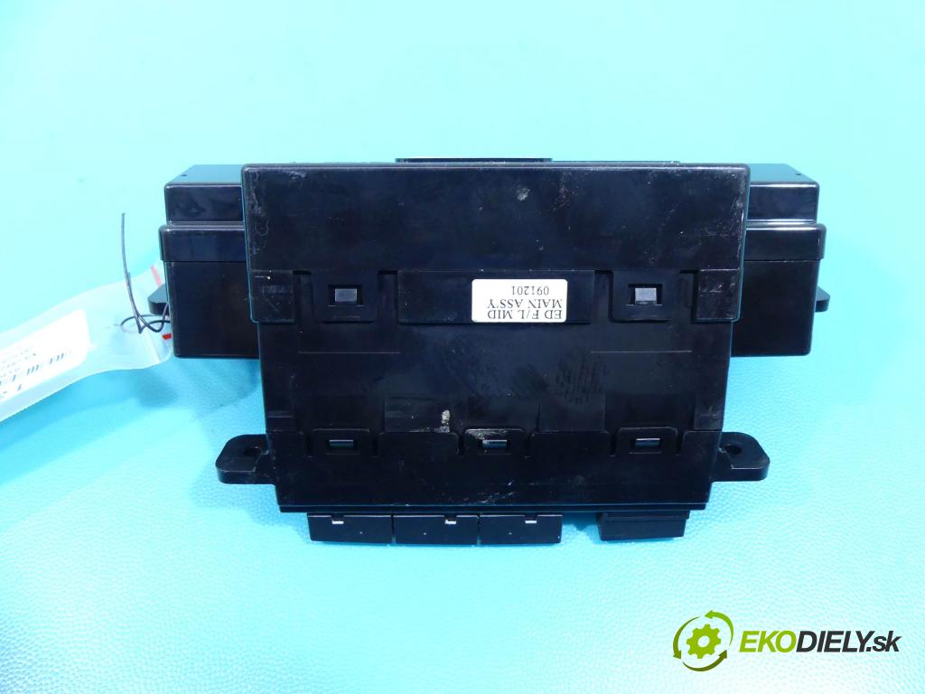 Kia Ceed I 2006-2012 1.6 crdi 116 hp manual 85 kW 1582 cm3 5- displej 95710-1H700 (Přístrojové desky, displeje)