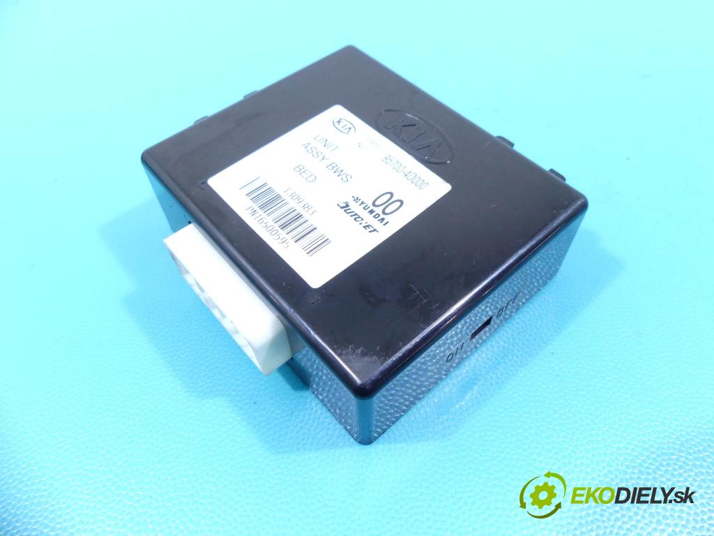 Kia Carnival II 2005-2014 2.9 crdi 185 HP automatic 136 kW 2902 cm3 5- modul riadiaca jednotka 95700-4D000 (Ostatné)