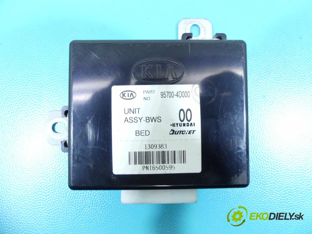Kia Carnival II 2005-2014 2.9 crdi 185 HP automatic 136 kW 2902 cm3 5- modul riadiaca jednotka 95700-4D000 (Ostatné)