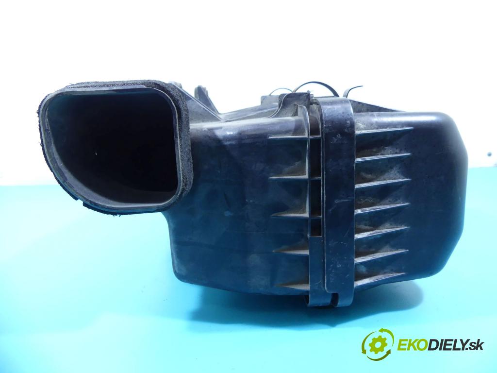 Kia Carnival II 2005-2014 2.9 crdi 185 hp automatic 136 kW 2902 cm3 5- obal filtra vzduchu 28110-4D400 (Kryty filtrů)