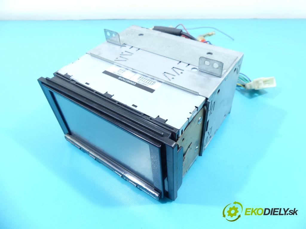 Kia Carnival II 2005-2014 2.9 crdi 185 HP automatic 136 kW 2902 cm3 5- Radio IVA-W200RI