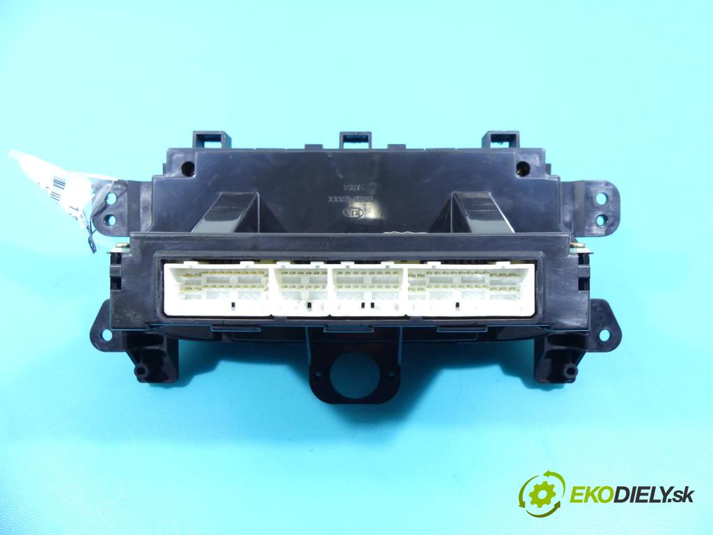 Kia Carnival II 2005-2014 2.9 crdi 185 HP automatic 136 kW 2902 cm3 5- panel kúrenia 97250-4D250