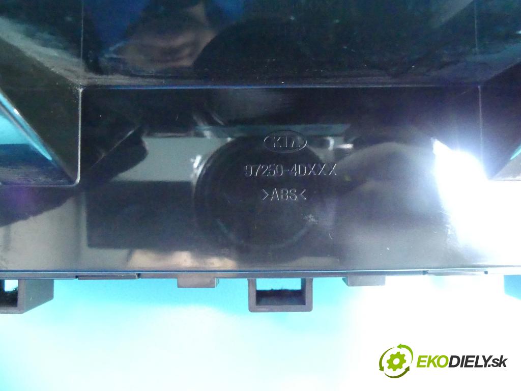 Kia Carnival II 2005-2014 2.9 crdi 185 HP automatic 136 kW 2902 cm3 5- panel kúrenia 97250-4D250