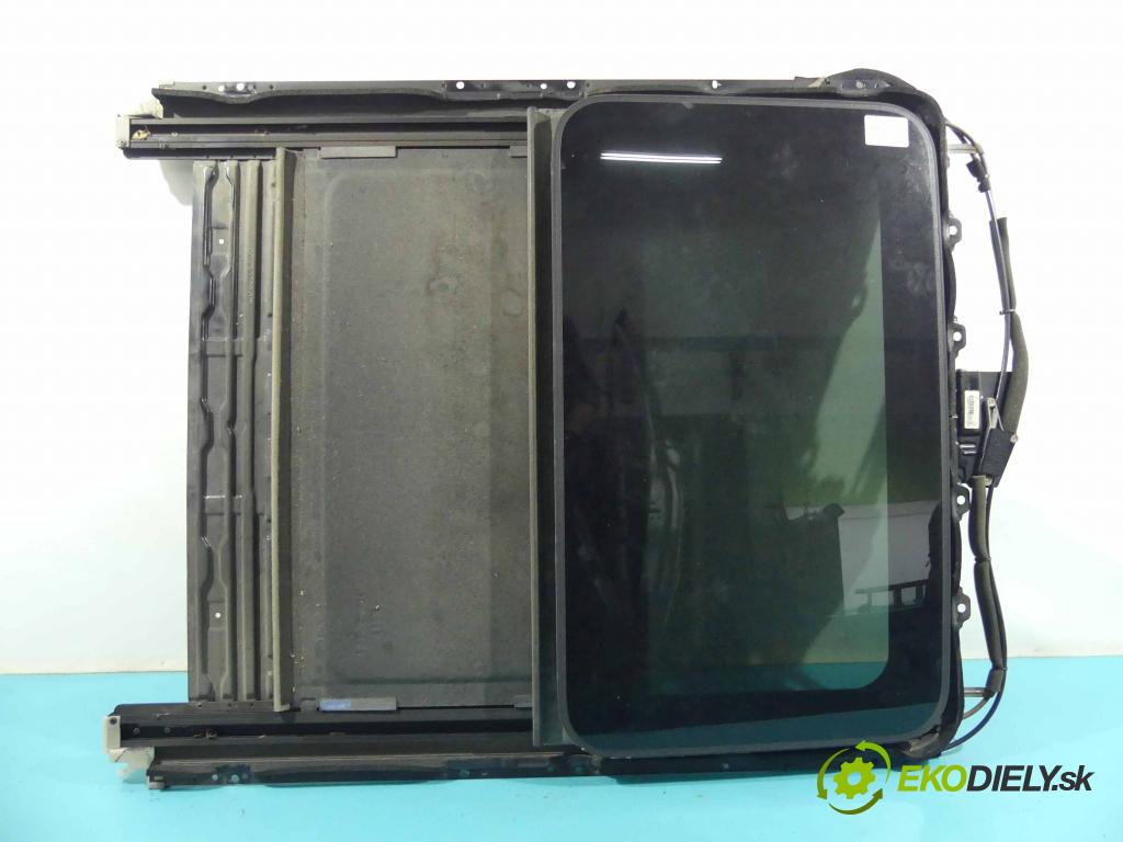 Kia Carnival II 2005-2014 2.9 crdi 185 hp automatic 136 kW 2902 cm3 5- Střešní okno:  (Okna karoserie)