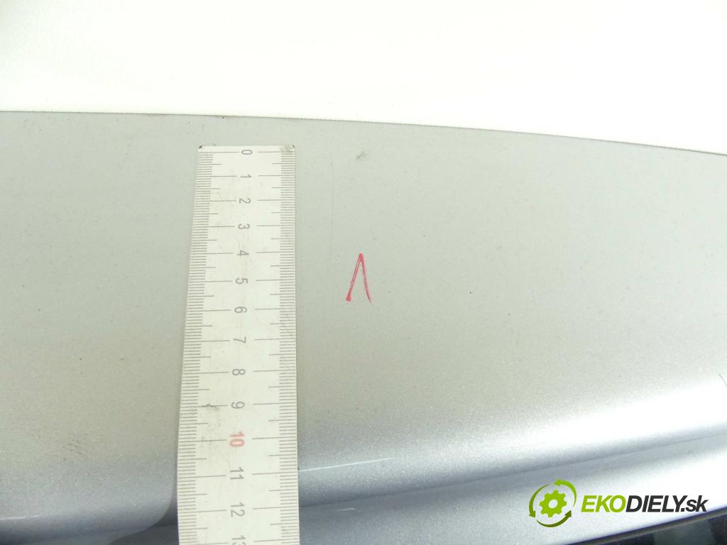 Kia Carnival II 2005-2014 2.9 crdi 185 hp automatic 136 kW 2902 cm3 5- zadní kufrové dveře  (Zadní kapoty)