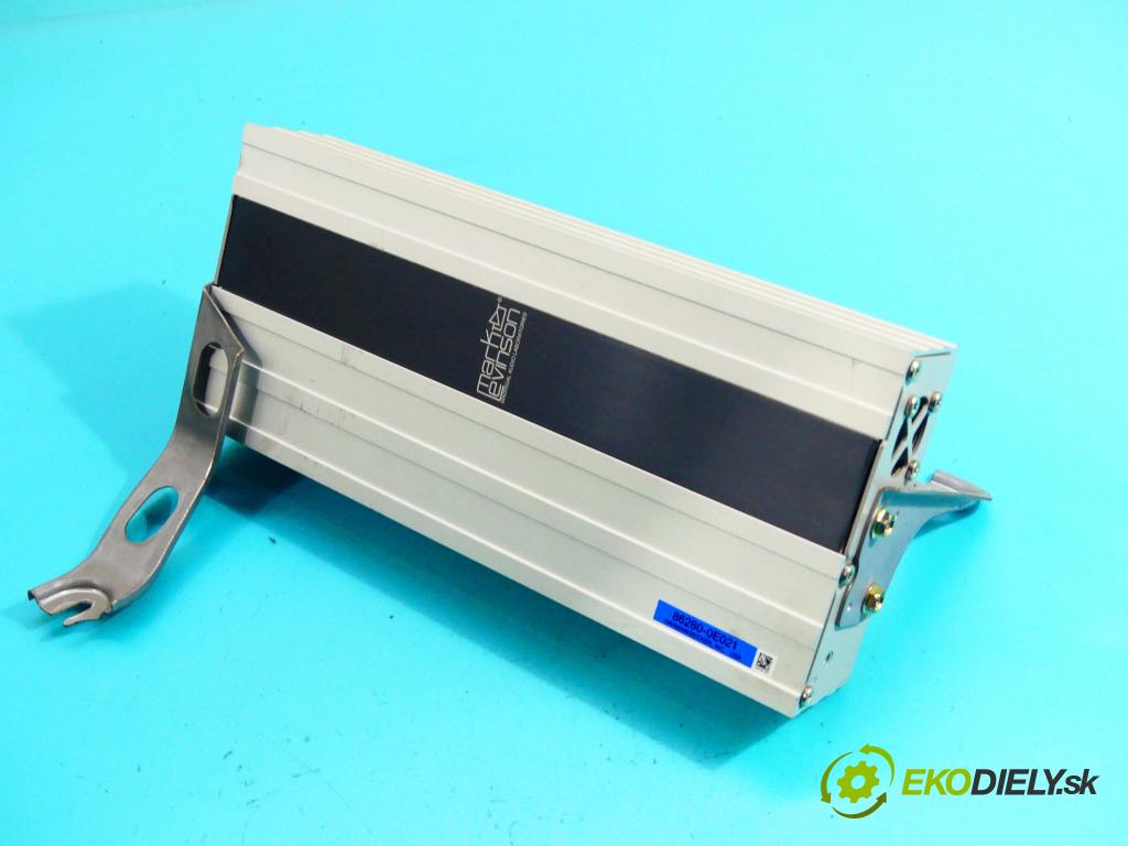 Lexus RX II 2003-2008 3.3 V6 232KM automatic 171 kW 3302 cm3 5- Zesilovač: 86280-0E021 (Zosilňovače)