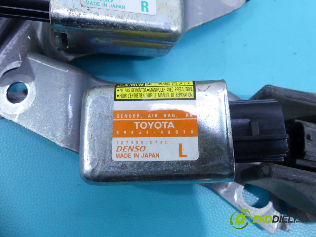 Lexus RX II 2003-2008 3.3 V6 232KM automatic 171 kW 3302 cm3 5- kokpit,pristrojová doska rozdeľovacia 55950-48030