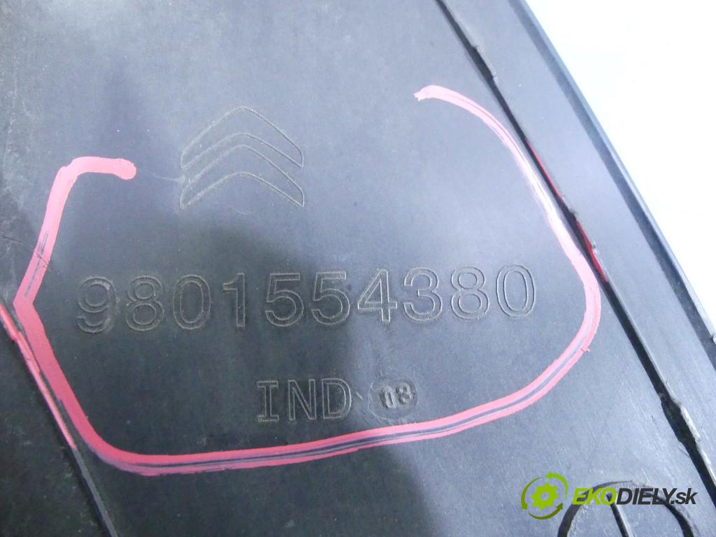 Citroen C4 Cactus 2014-2020 1.2 Pure Tech: 82 HP manual 60 kW 1199 cm3 5- lišta blatník zadné pravé 9801554380 (Lišty)