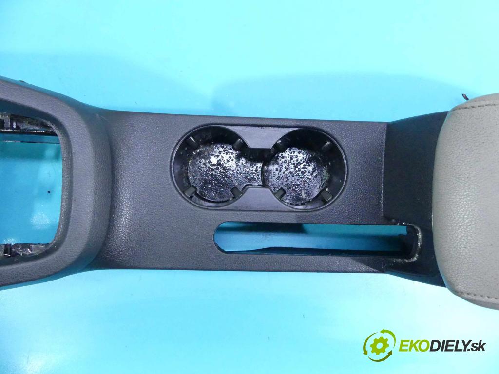 Vw Jetta VI 2010-2018 1.4 TSI 122 HP manual 90 kW 1390 cm3 4- operadlo 5C6863383UT (Lakťové opierky)