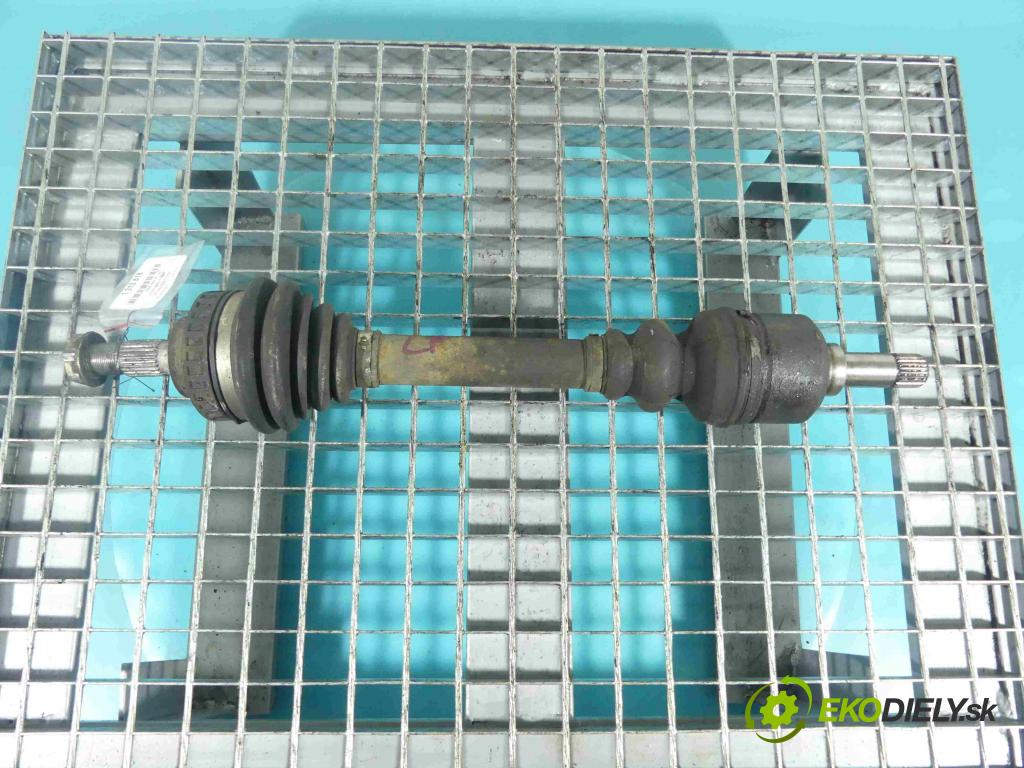 Citroen Xsara Picasso 1,8.0 16V 116 HP manual 85 kW 1749 cm3 5- poloos ľavé  (Poloosy)