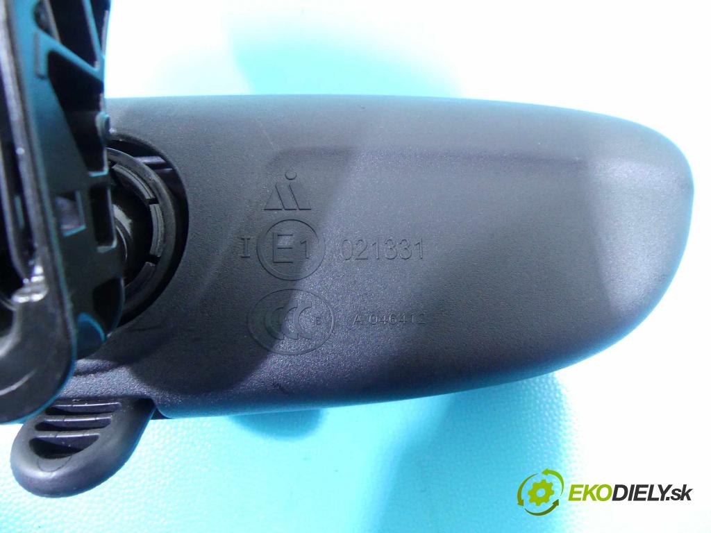 Bmw 2 F45/F46 2014-2022 2.0d 150 hp automatic 110 kW 1995 cm3 5- zpětné zrcátko vnitřní  (Světla vnitřní)