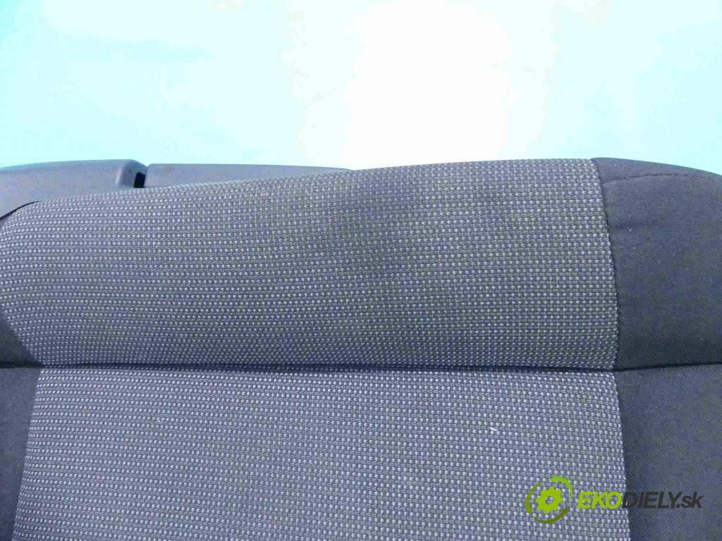 Citroen C4 Cactus 2014-2020 1.2 Tech: 82 HP manual 60 kW 1199 cm3 5- Sedačka ľavý  (Sedačky, sedadlá)