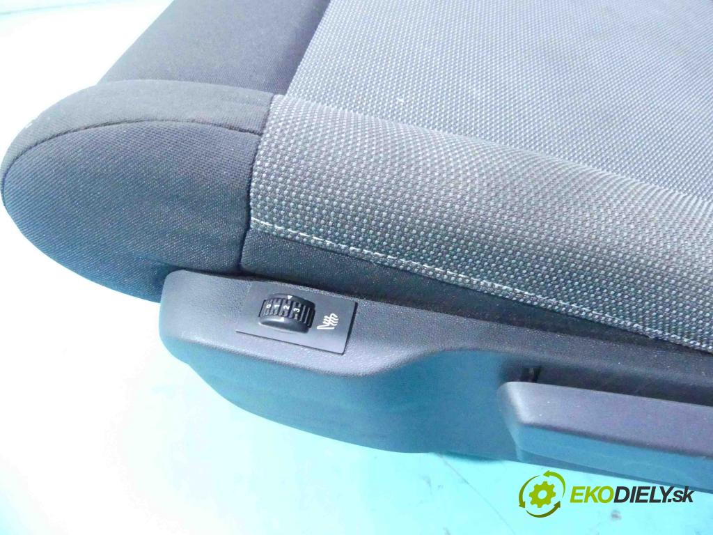 Citroen C4 Cactus 2014-2020 1.2 Tech: 82 HP manual 60 kW 1199 cm3 5- Sedačka ľavý  (Sedačky, sedadlá)