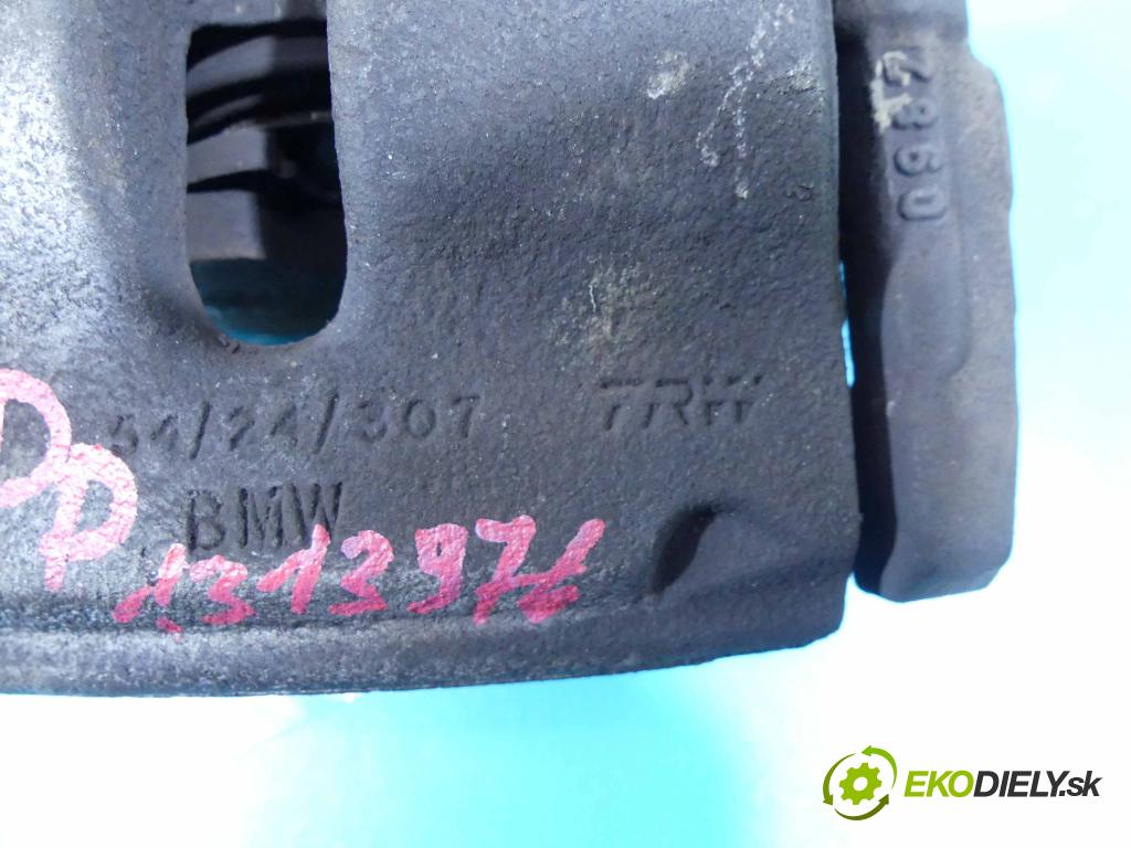 Bmw 2 F45/F46 2014-2022 2.0d 150 HP automatic 110 kW 1995 cm3 5- brzdič predné pravý (Ostatné)