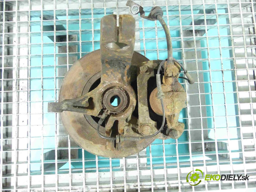 Renault Scenic II 2003-2009 1.5 dci 106 HP manual 78 kW 1461 cm3 5- náboj ľavé  (Náboje)