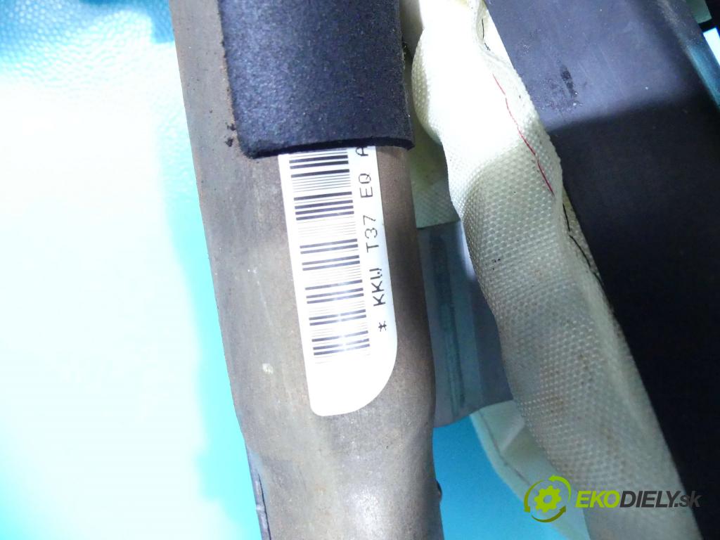 Kia Carnival II 2005-2014 2.9 crdi 185 HP automatic 136 kW 2902 cm3 5- clona pravé VQT4TY4511