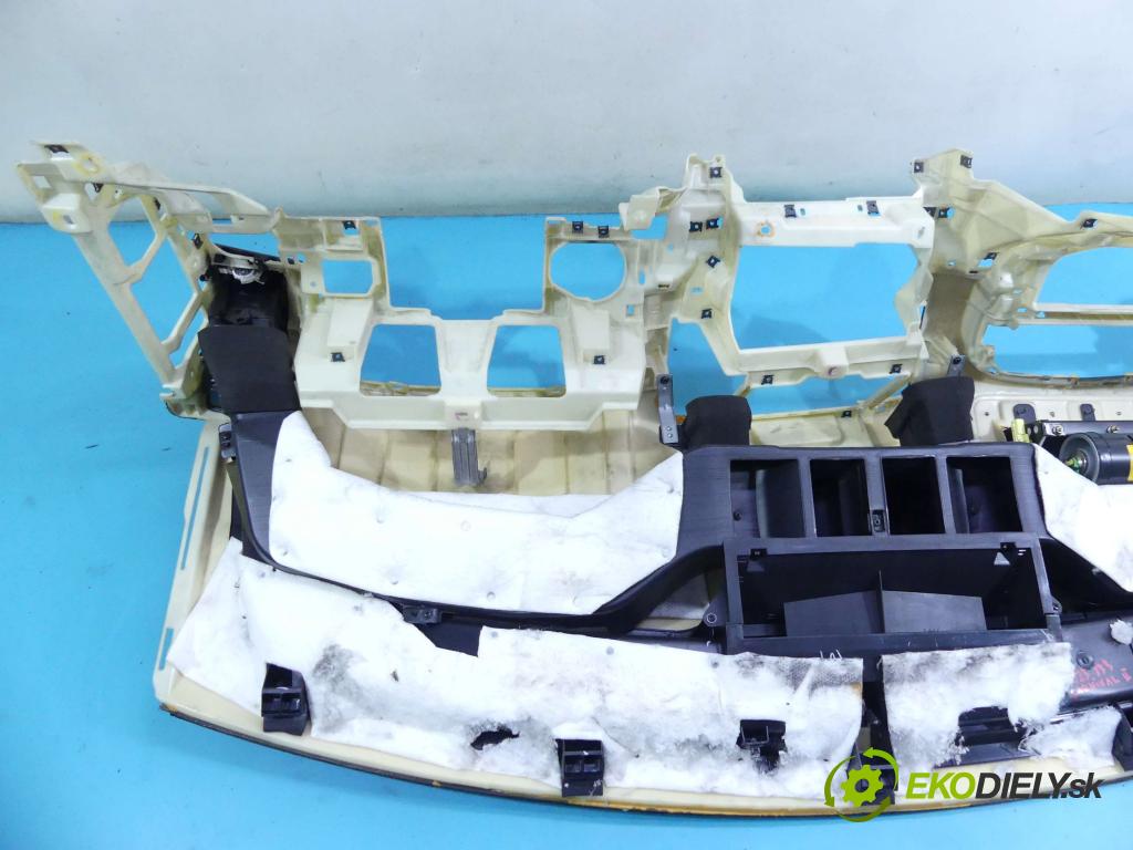 Kia Carnival II 2005-2014 2.9 crdi 185 HP automatic 136 kW 2902 cm3 5- kokpit,pristrojová doska rozdeľovacia 84530-4D000