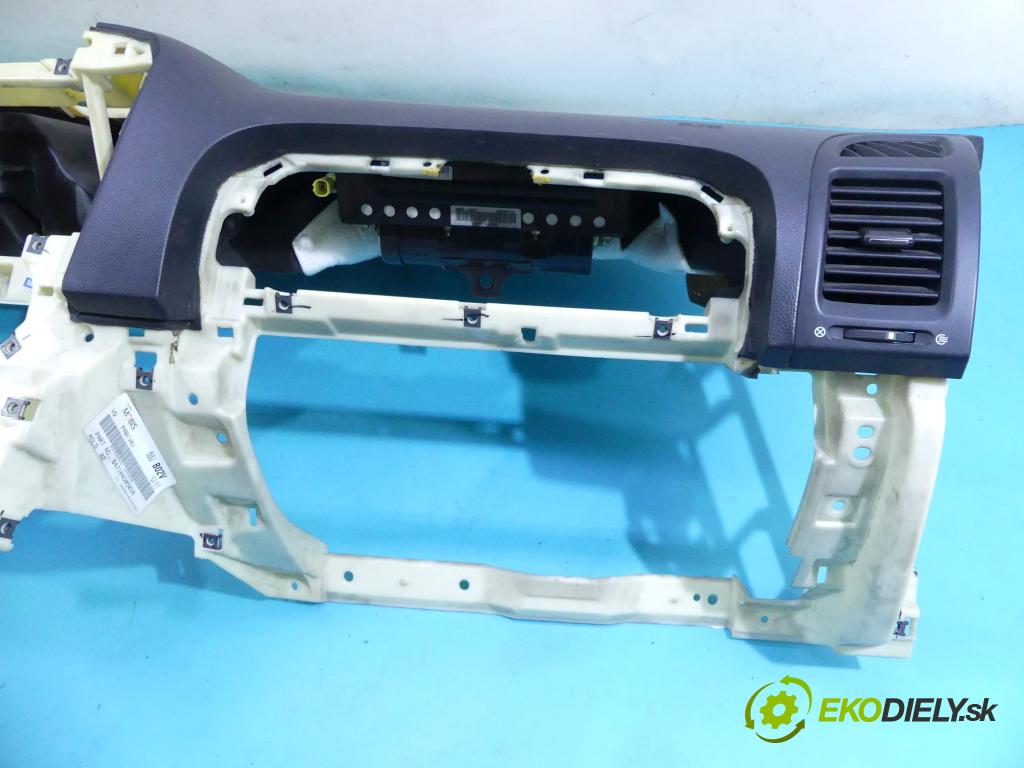 Kia Carnival II 2005-2014 2.9 crdi 185 HP automatic 136 kW 2902 cm3 5- kokpit,pristrojová doska rozdeľovacia 84530-4D000