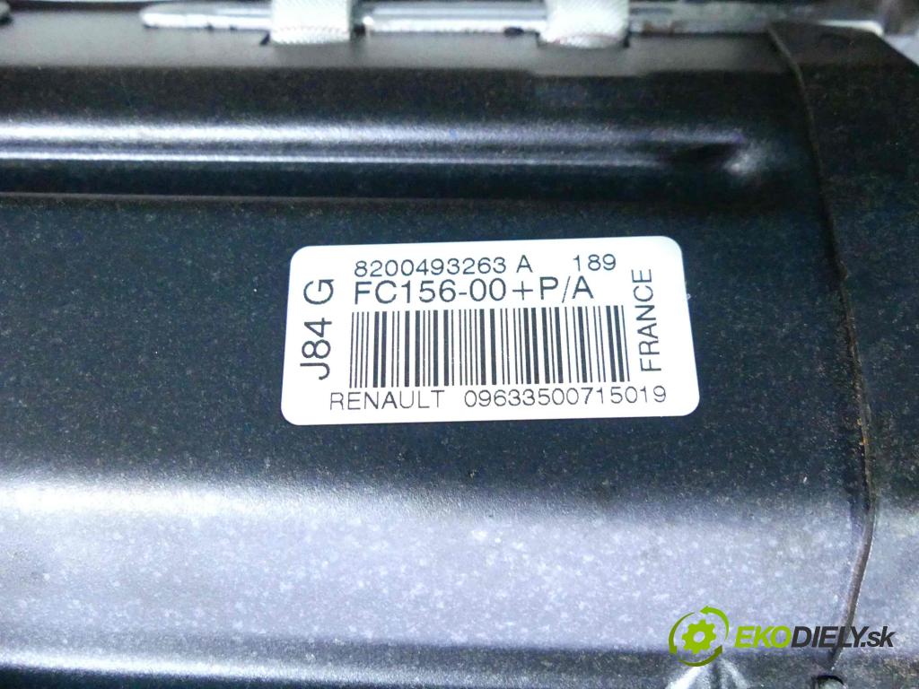 Renault Scenic II 2003-2009 1.5 dci 106 HP manual 78 kW 1461 cm3 5- kokpit,pristrojová doska rozdeľovacia 8200493263A