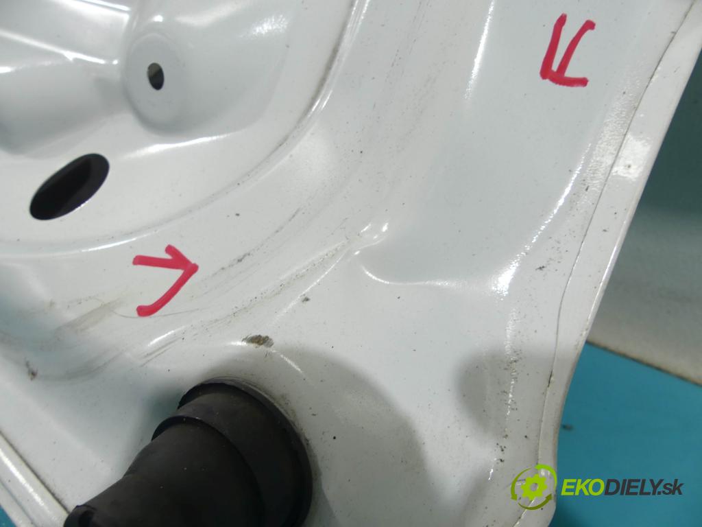 Citroen C4 Cactus 2014-2020 1.2 Tech 82 hp manual 60 kW 1199 cm3 5- zadní kufrové dveře  (Zadní kapoty)