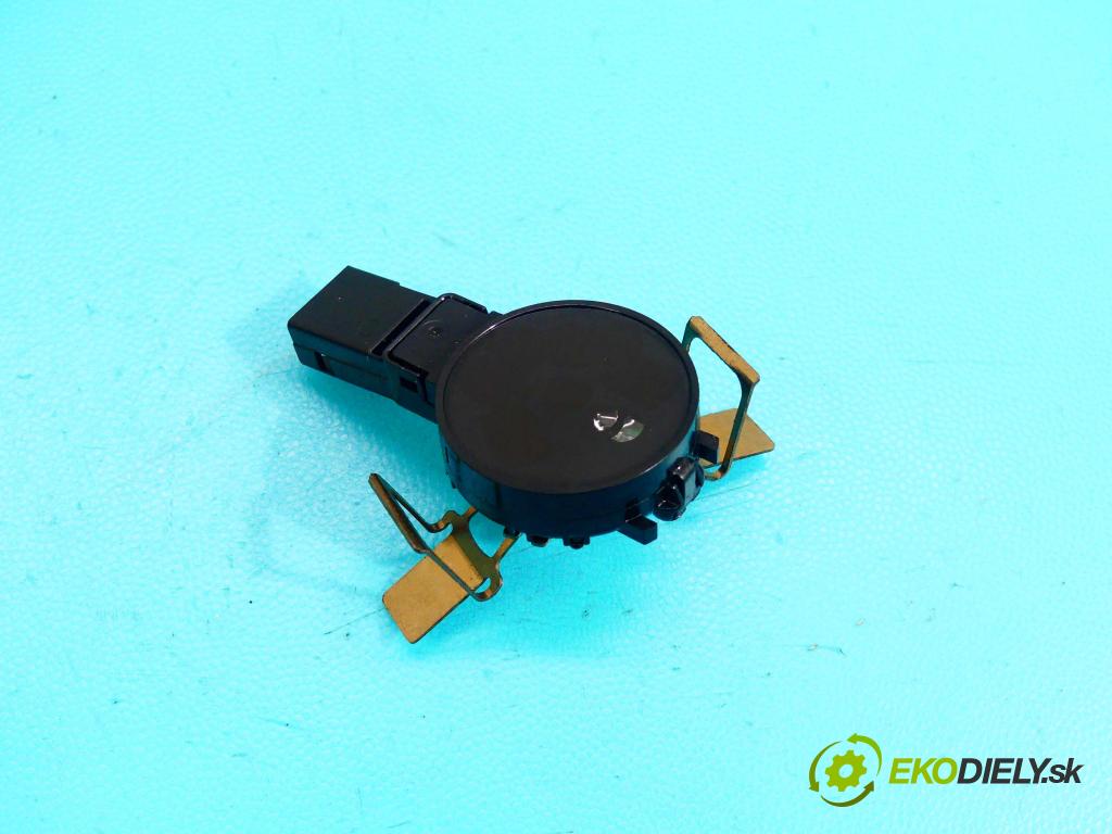 Citroen C4 Cactus 2014-2020 1.2 Pure Tech: 82 HP manual 60 kW 1199 cm3 5- snímač déšť: 9807156080 (Snímače dažďa)