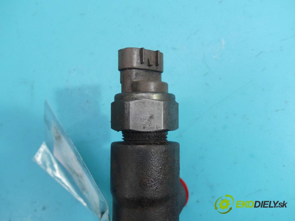 Toyota Corolla E12 2001-2009 2.0 D4D 90 HP manual 66 kW 1995 cm3 3- lišta vstrekovacia  (Vstrekovacie lišty)