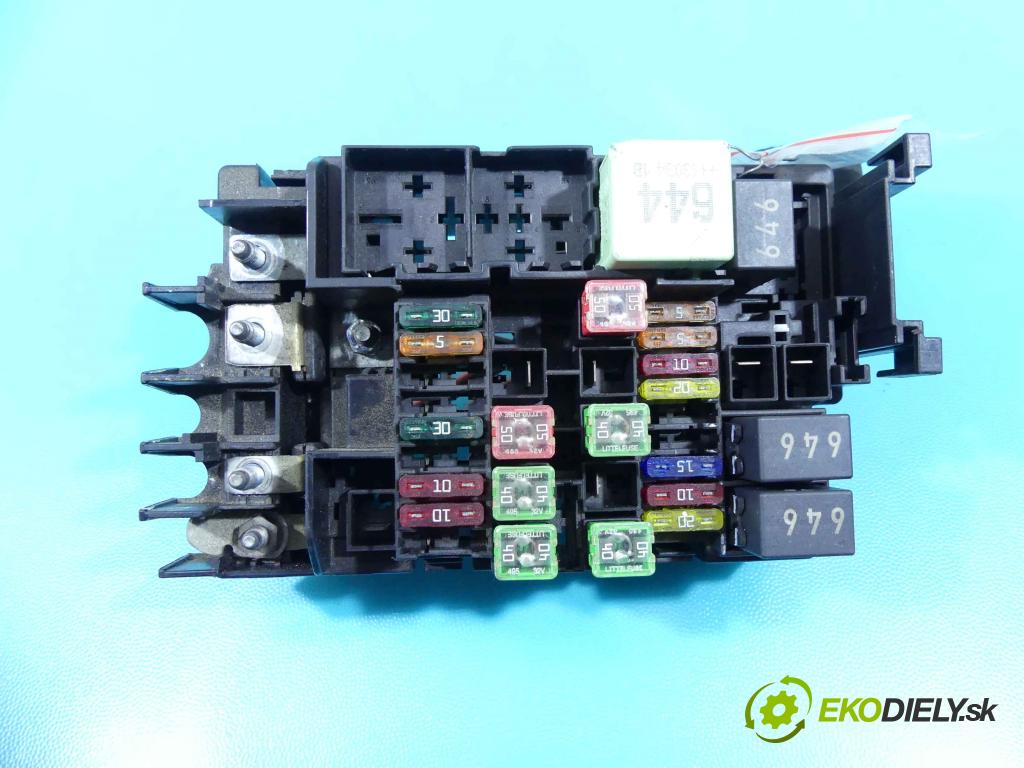 Vw Jetta VI 2010-2018 1.4 TSI 122 hp manual 90 kW 1390 cm3 4- skříňka pojistková 5C0937819K (Pojistkové skříňky)