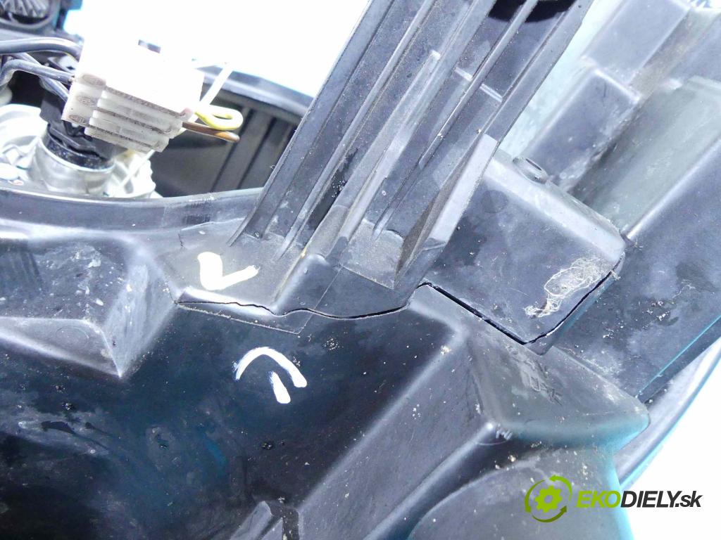 Seat Ibiza IV 6J 2008-2017 1.4 16V 86 HP manual 63 kW 1390 cm3 3- Reflektor: pravý 6J1941022C (Pravé)