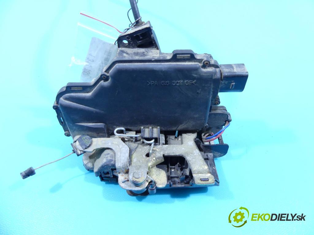Skoda Octavia I 1996-2010 1.9 tdi 90 hp manual 66 kW 1896 cm3 5- zámek zadní pravý