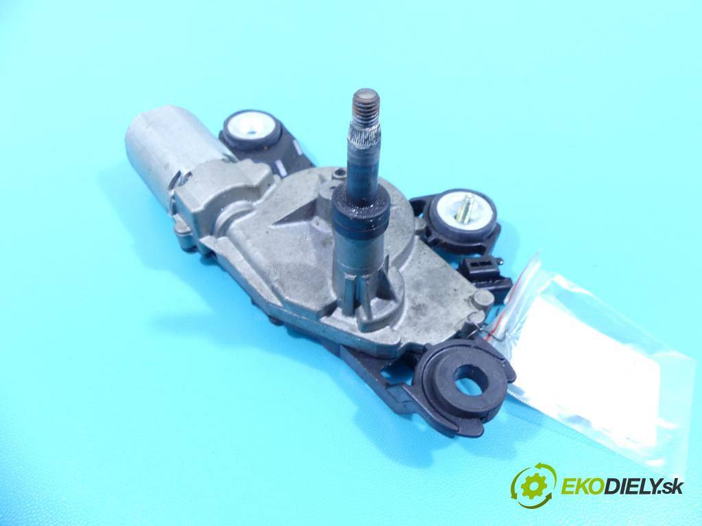 Mazda 3 I BK 2003-2009 1.6 citd 109 hp manual 80 kW 1560 cm3 5- motor stěrače zadní BP4K-67450