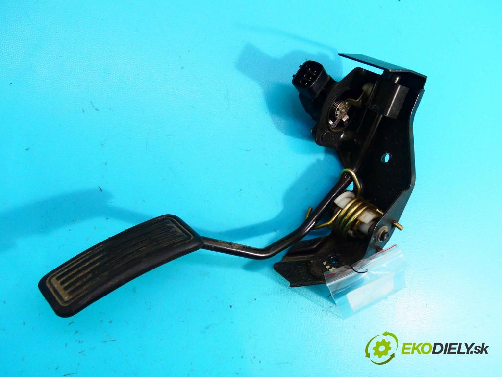 Toyota Corolla E12 2001-2009 2.0 D4D 116 HP manual 85 kW 1995 cm3 5- pedále 89281-47010 (Pedále)