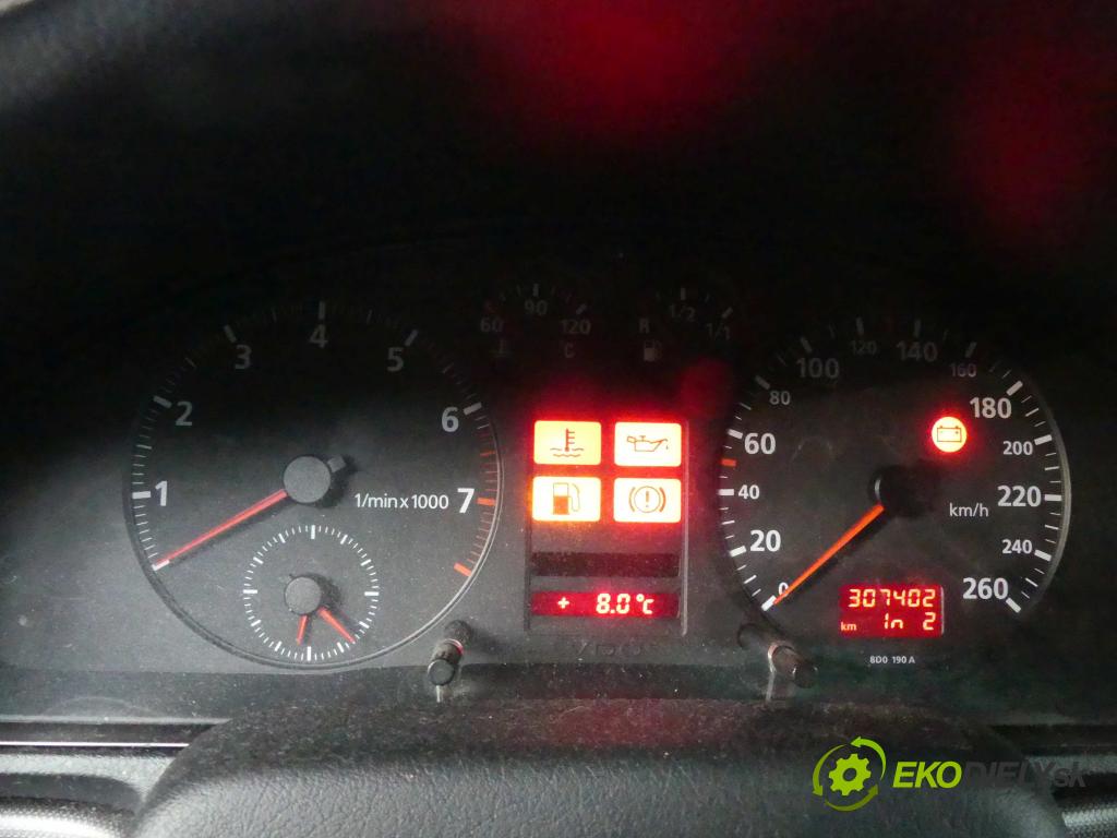Audi A4 B5 1994-2001 1.6 101 HP manual 74 kW 1595 cm3 4- prístrojovka/ budíky 8D0919272 (Prístrojové dosky, displeje)