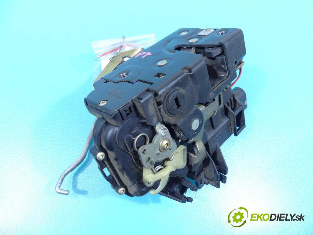 Audi A6 C5 1997-2004 2.4 V6 165 hp automatic 121 kW 2393 cm3 4- zámek zadní pravý 4B0838016B