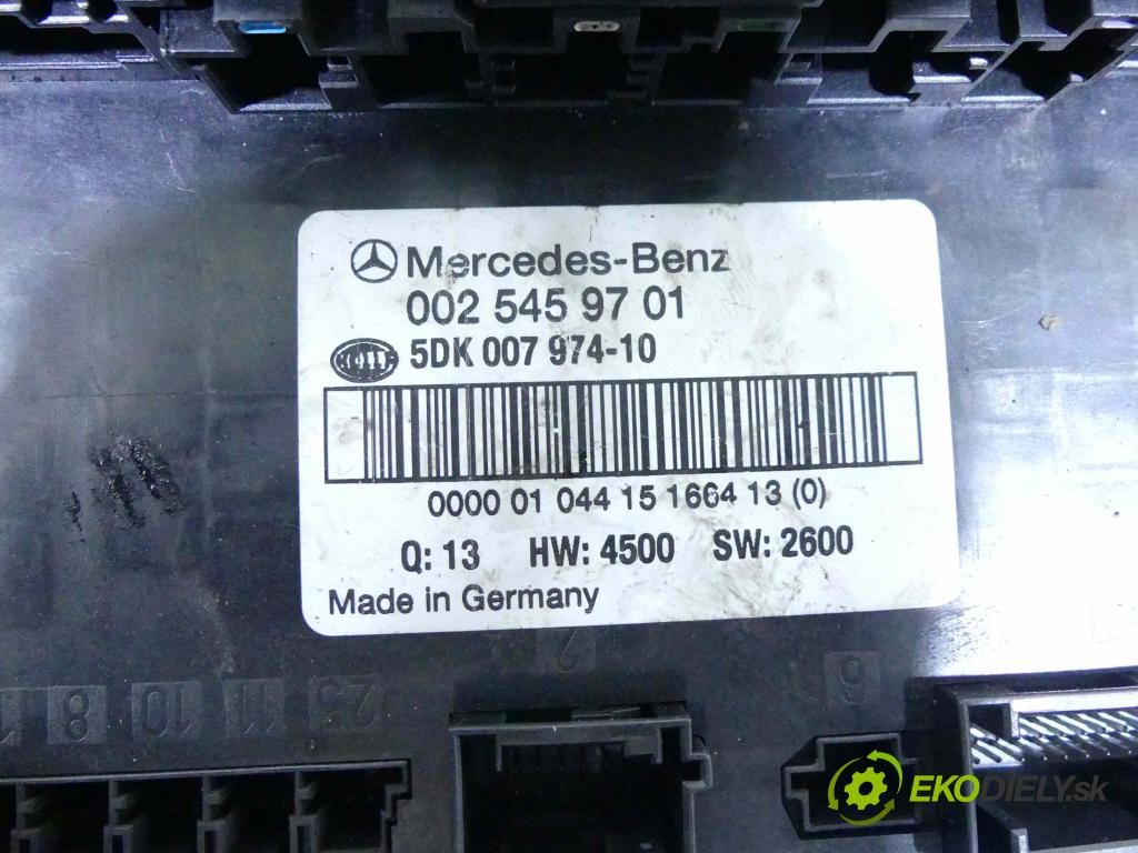Mercedes C W203 2000-2007 2.0 kompressor 163 hp manual 120 kW 1998 cm3 4- skříňka pojistková 0025459701 (Pojistkové skříňky)