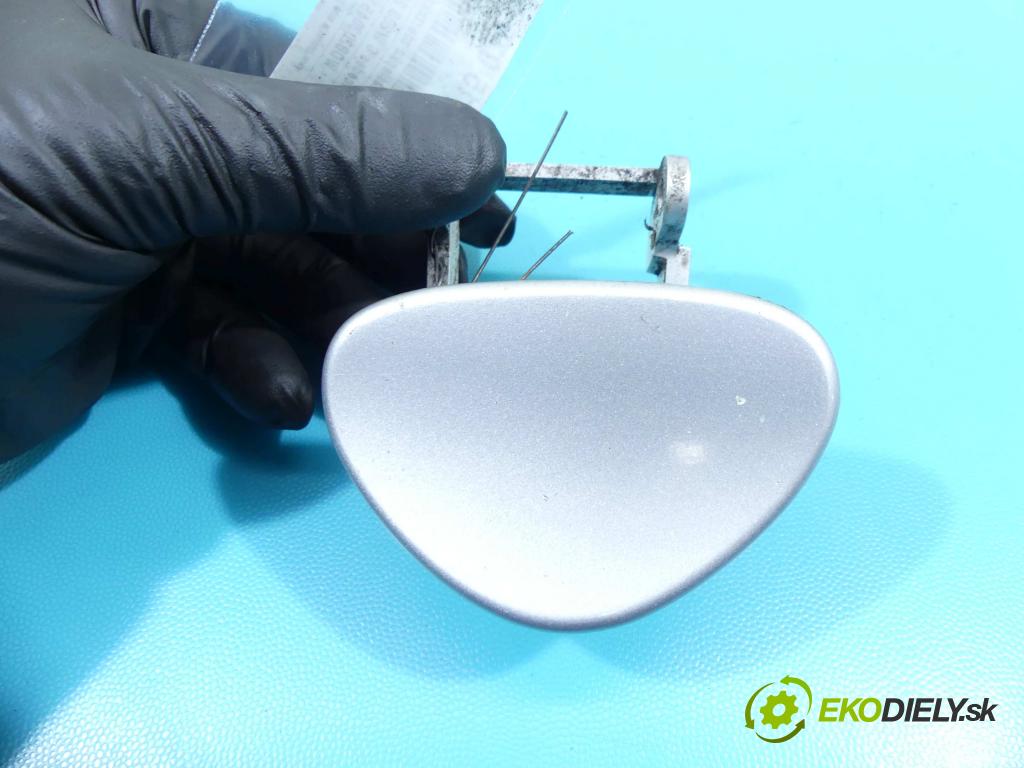 Mercedes C W203 2000-2007 2.0 kompressor 163 hp manual 120 kW 1998 cm3 4- Zaślepka: ostřikovačů pravé A2038800805