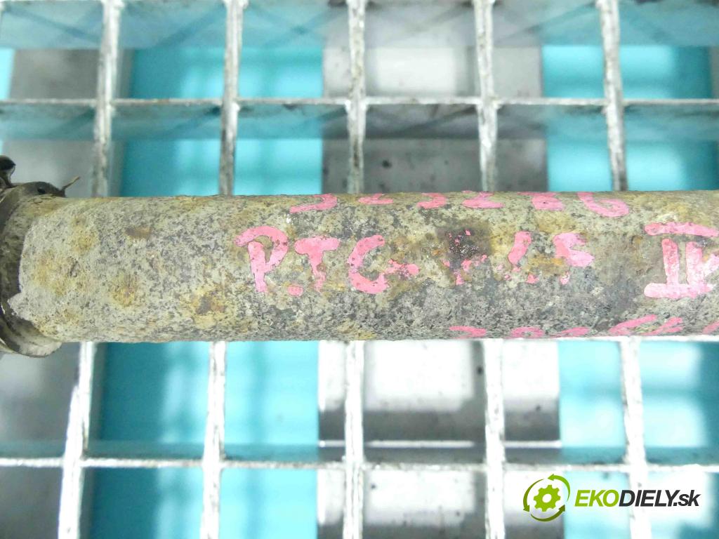 Vw Golf IV 1997-2003 1.9 tdi 101 HP manual 74 kW 1896 cm3 5- poloos pravé  (Poloosy)