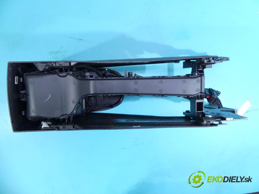 Ford Kuga II 2013-2019 2.0 tdci 150 HP manual 110 kW 1997 cm3 5- operadlo  (Lakťové opierky)