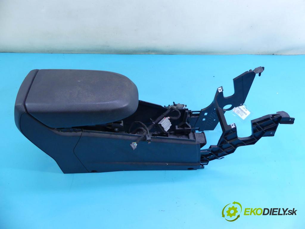 Ford Kuga II 2013-2019 2.0 tdci 150 HP manual 110 kW 1997 cm3 5- operadlo  (Lakťové opierky)