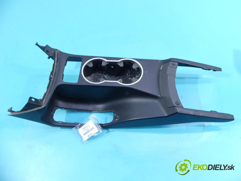 Ford Kuga Mk2 2013-2019 2.0 tdci 150 HP manual 110 kW 1997 cm3 5- Rukojeť: na nápoje: AM51-R048196-ADW (Úchyty, držiaky na nápoje)