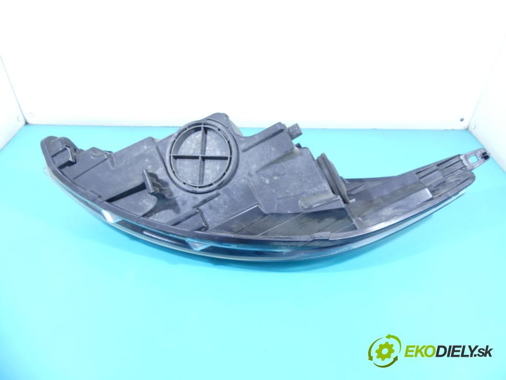 Ford Fiesta Mk7 2008-2017 1.4 tdci 70 HP manual 51,5 kW 1399 cm3 5- Reflektor: pravý 8A61-13W029-AJ (Pravé)