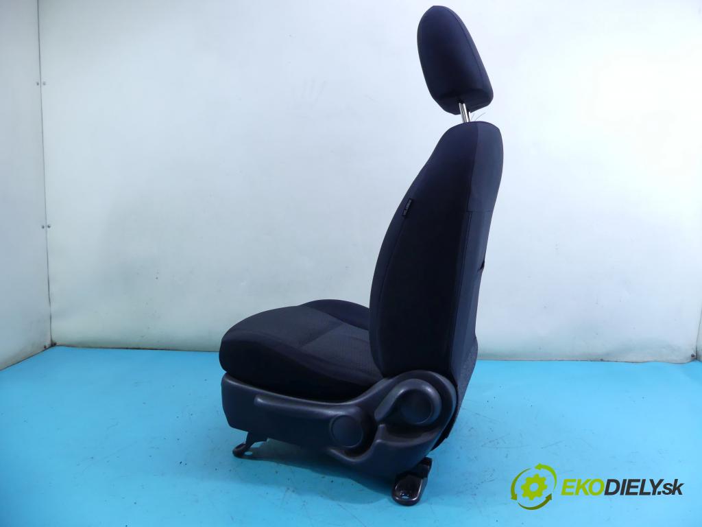 Nissan Micra K13 2010-2017 1.2 12V 80 HP manual 59 kW 1198 cm3 5- Sedačka ľavý  (Sedačky, sedadlá)