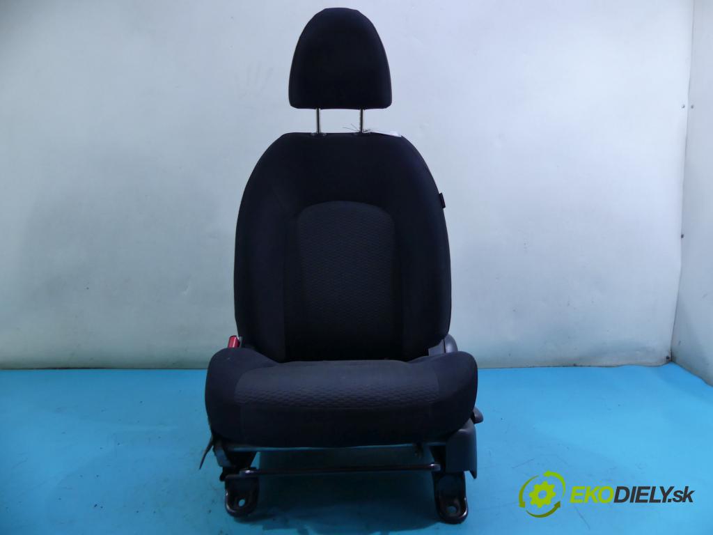 Nissan Micra K13 2010-2017 1.2 12V 80 HP manual 59 kW 1198 cm3 5- Sedačka ľavý  (Sedačky, sedadlá)
