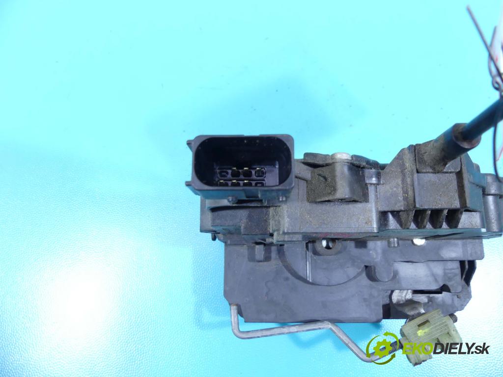 Opel Corsa D 2006-2014 1.2 16V 80 hp manual 59 kW 1229 cm3 5- zámek zadní pravý 13258267