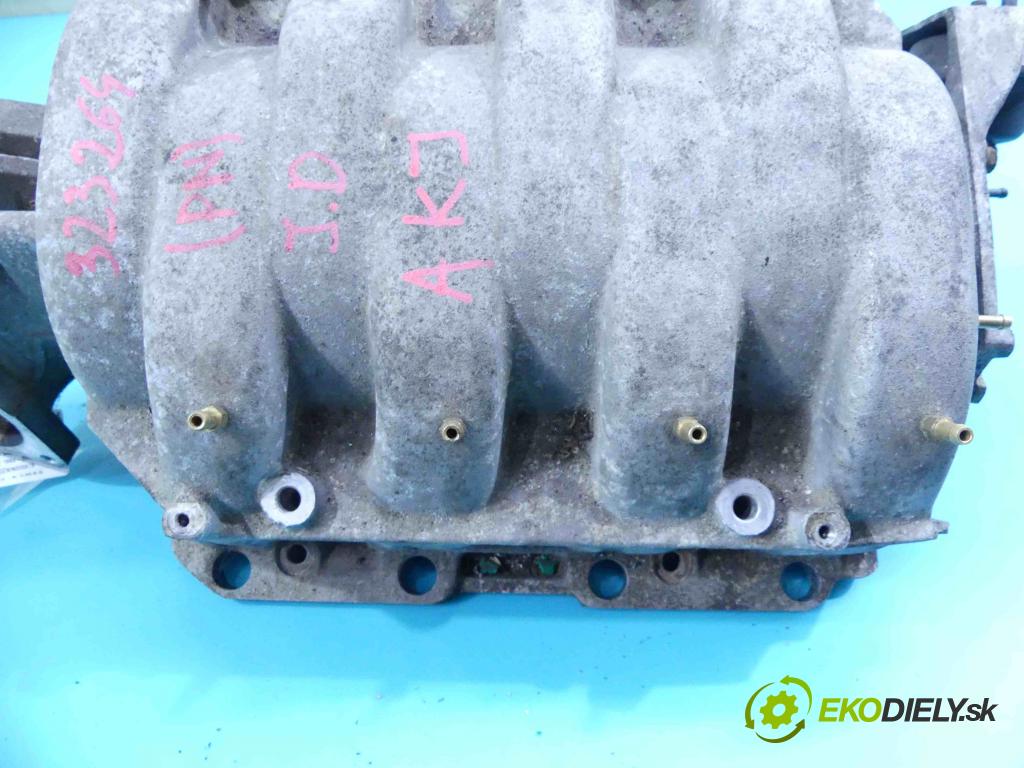 Audi A8 D2 1994-2002 3.7 V8 230 HP automatic 169 kW 3697 cm3 4- zvod nasávací AKJ (Sacie potrubia)