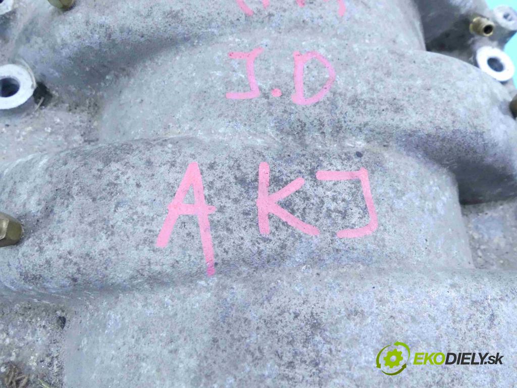 Audi A8 D2 1994-2002 3.7 V8 230 HP automatic 169 kW 3697 cm3 4- zvod nasávací AKJ (Sacie potrubia)