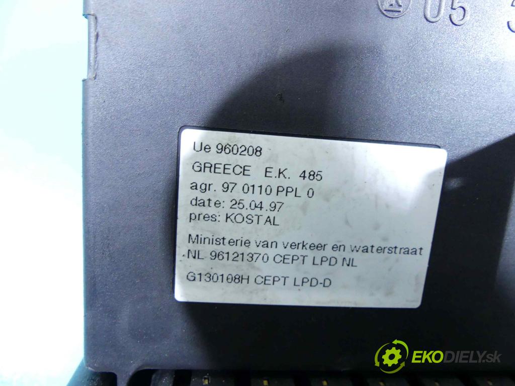 Mercedes ML W163 1997-2005 4.0 CDI 250 hp automatic 184 kW 3996 cm3 5- skříňka pojistková 1635457032 (Pojistkové skříňky)