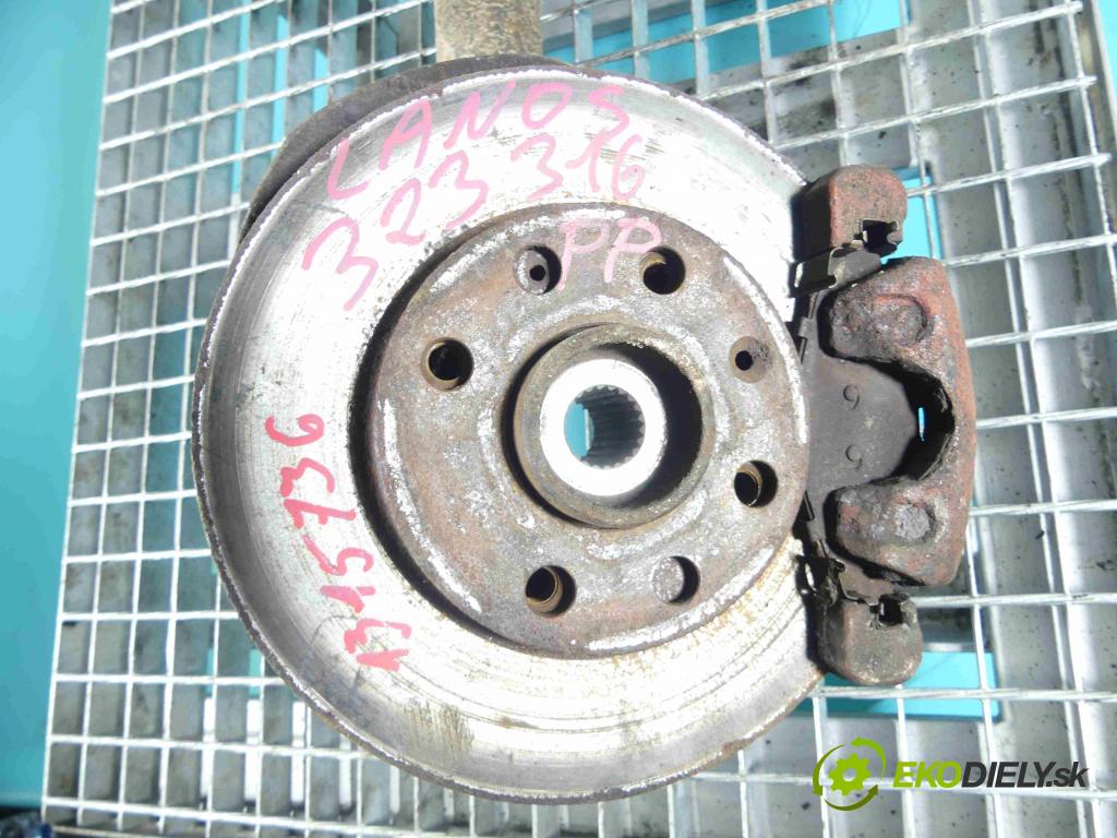 Daewoo Lanos 1.5 8V 86 HP manual 63 kW 1498 cm3 4- náboj pravé  (Náboje)