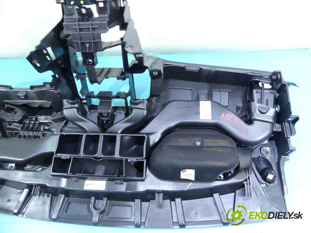 Opel Astra IV 2009-2015 1.6 16V 116 HP manual 85 kW 1598 cm3 5- kokpit,pristrojová doska rozdeľovacia