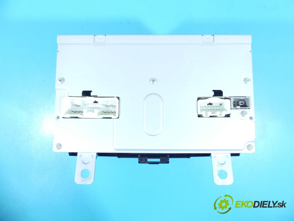 Mazda 6 II GH 2007-2012 2.0 16v DISI 155 HP manual 114 kW 1999 cm3 5- Radio originál CQ-EM4971VT
