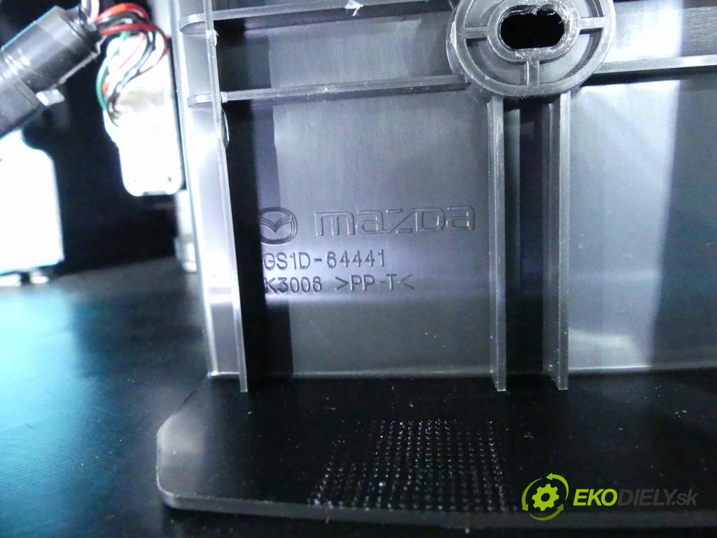 Mazda 6 II GH 2007-2012 2.0 16v 155 HP manual 114 kW 1999 cm3 5- operadlo GS1D-64441 (Lakťové opierky)